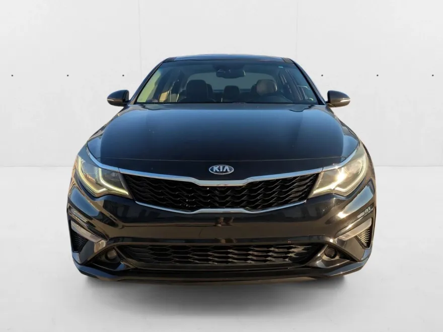 2019 Kia Optima S photo 1
