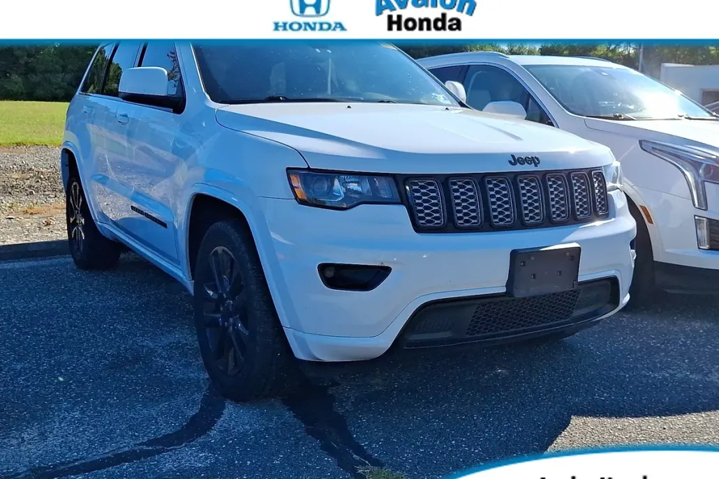 2018 Jeep Grand Cherokee Altitude photo 1