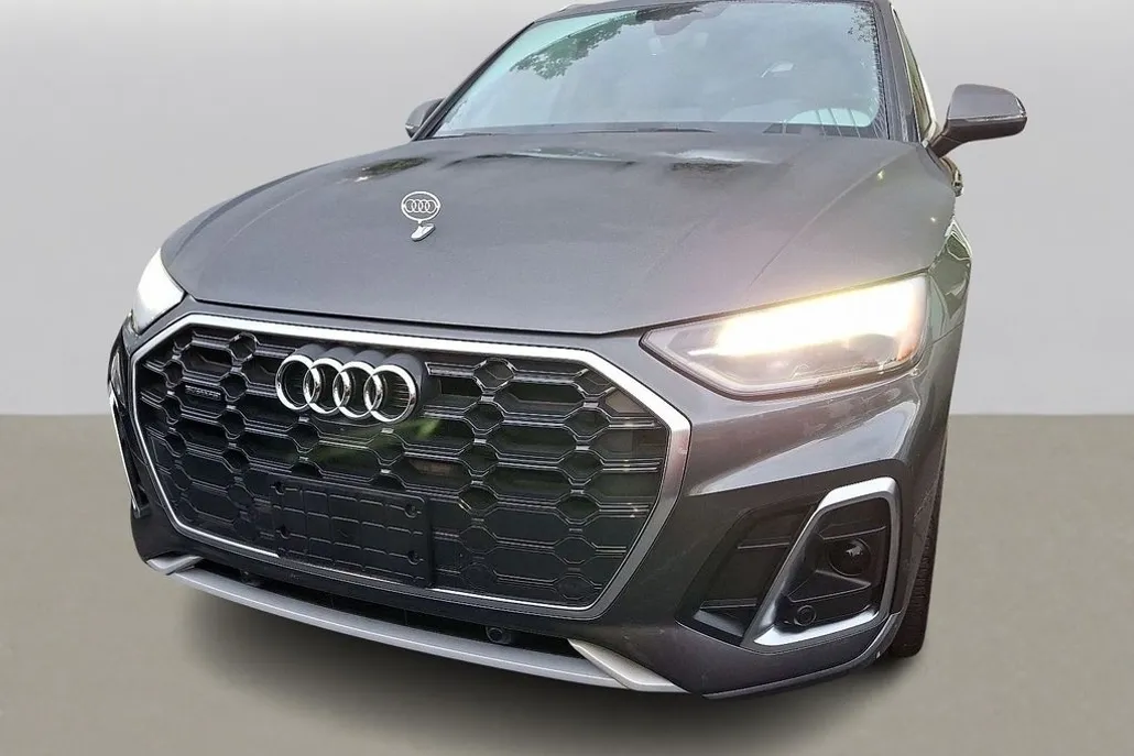 2024 Audi Q5 45 S line Premium photo 1