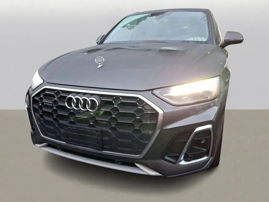 2024 Audi Q5 45 S line Premium photo 1