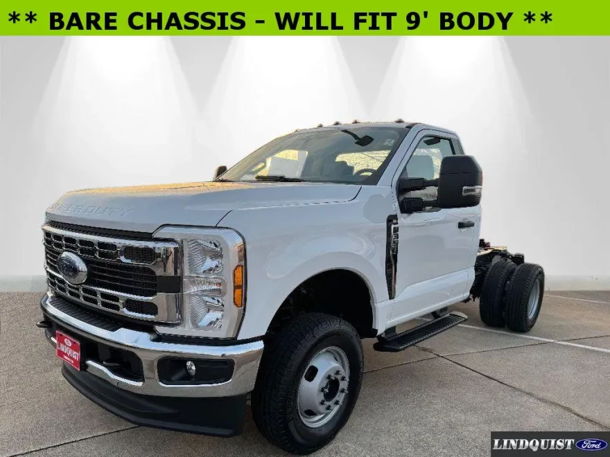 2024 Ford F-350 XL photo 1