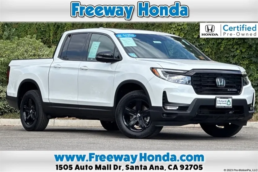 2022 Honda Ridgeline Black Edition photo 1