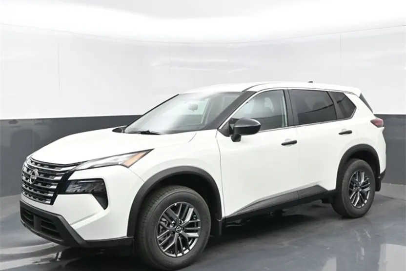 2026 Nissan Rogue S photo 1