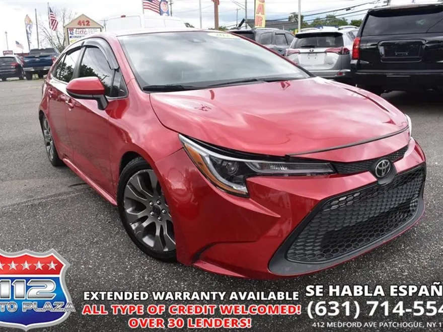 2021 Toyota Corolla LE photo 1