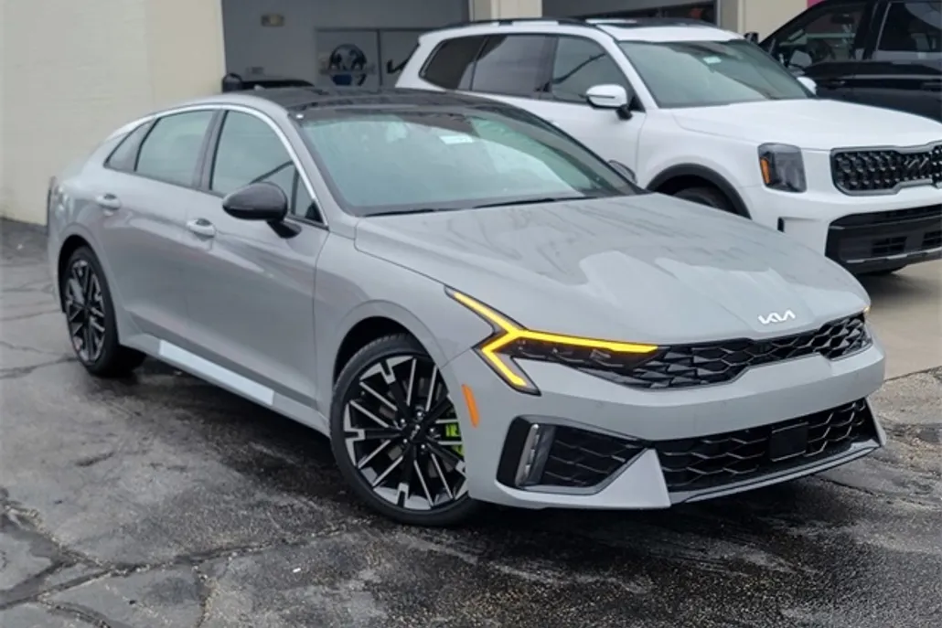 2026 Kia K5 GT photo 1