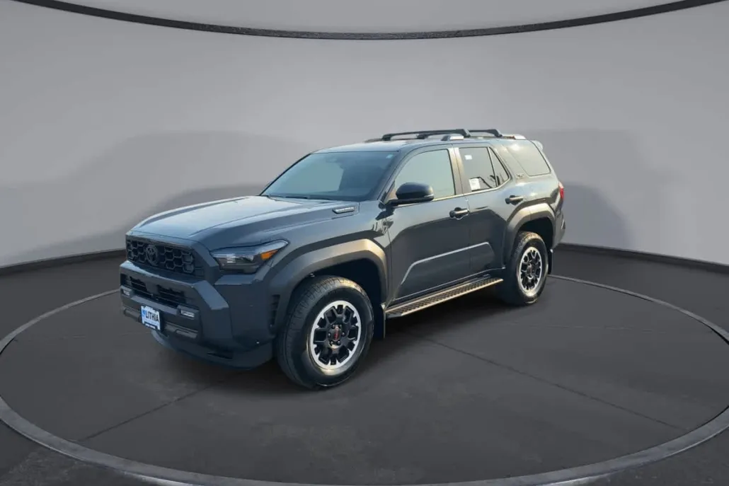 2025 Toyota 4Runner TRD Off-Road photo 1
