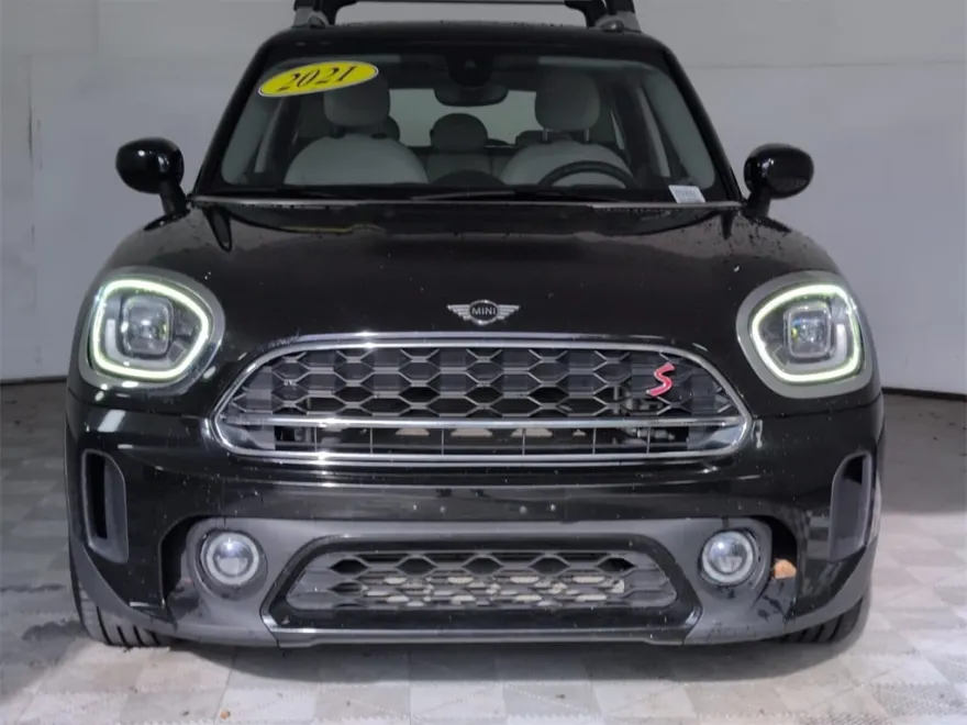 2021 Mini Countryman S ALL4 photo 1