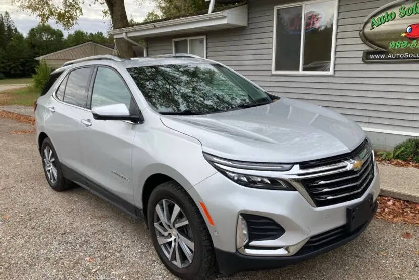 2022 Chevrolet Equinox Premier photo 1