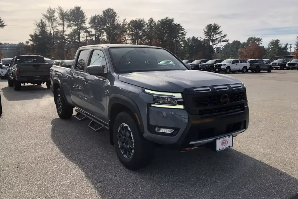 2025 Nissan Frontier PRO-4X photo 1
