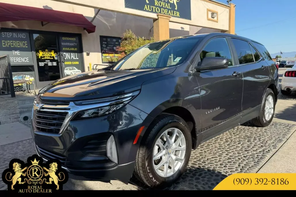 2022 Chevrolet Equinox LT photo 1