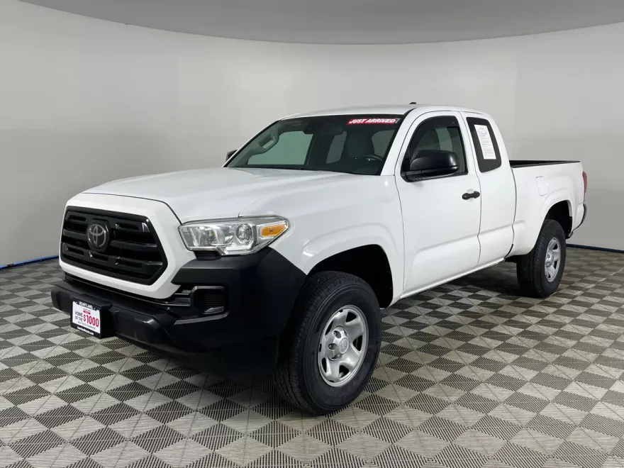 2019 Toyota Tacoma SR5 photo 1