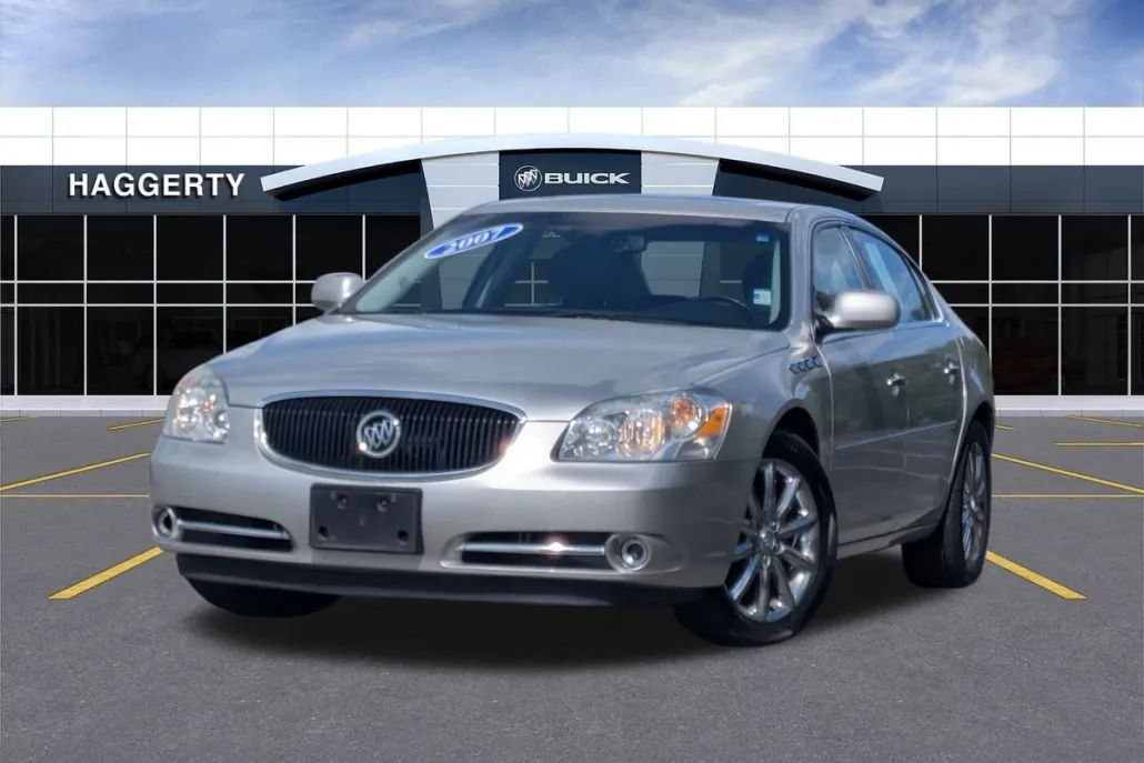 2007 Buick Lucerne CXS photo 1
