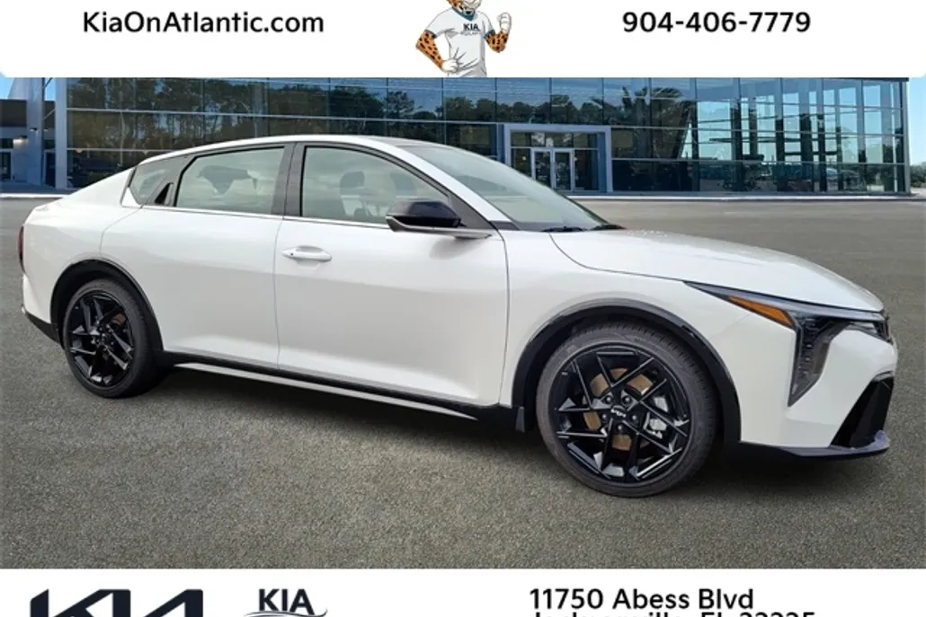 2025 Kia K4 GT-Line Turbo photo 1