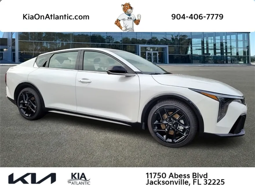 2025 Kia K4 GT-Line Turbo photo 1