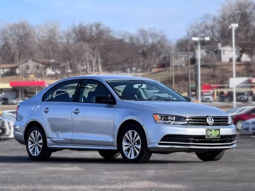 2015 Volkswagen Jetta SE Sport photo 1