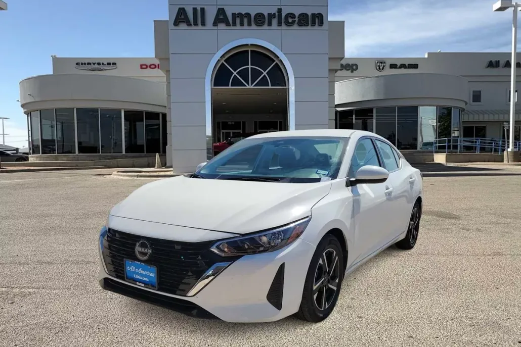 2024 Nissan Sentra SV photo 1