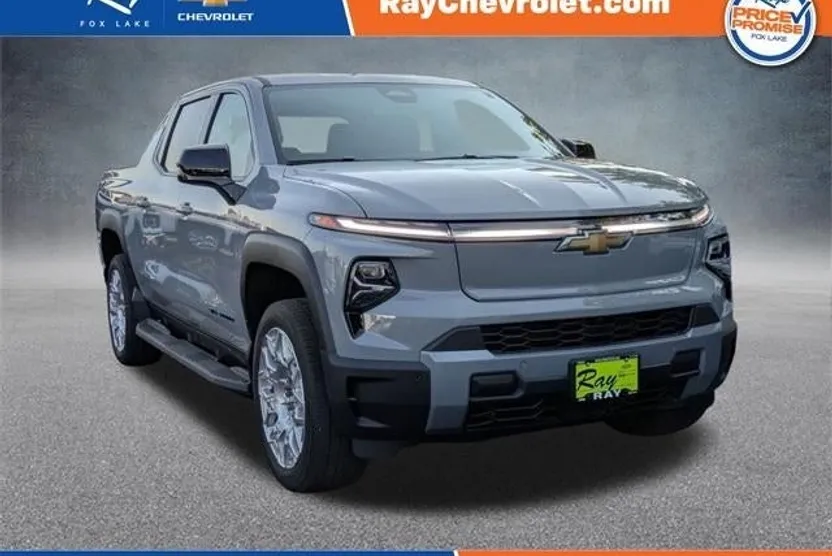 2026 Chevrolet Silverado EV LT photo 1
