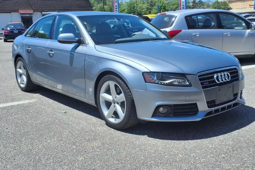 2011 Audi A4 2.0T Premium Plus photo 1