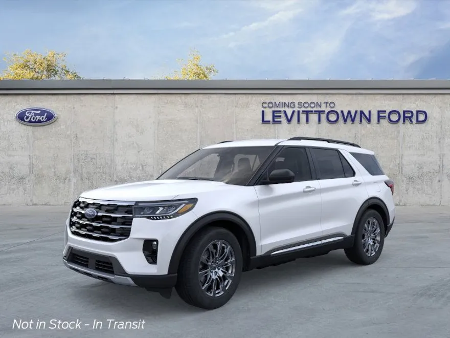 2025 Ford Explorer photo 1