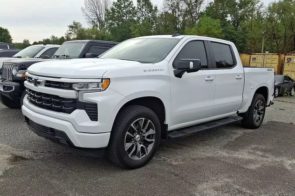 2023 Chevrolet Silverado 1500 RST photo 1