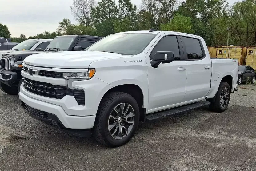 2023 Chevrolet Silverado 1500 RST photo 1