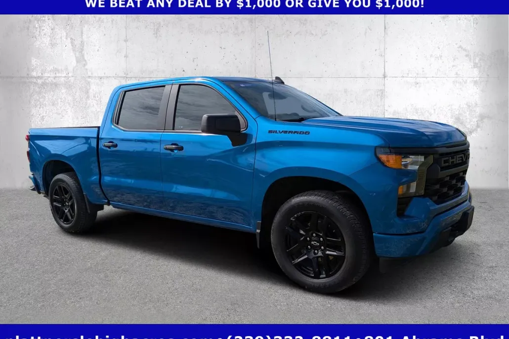 2023 Chevrolet Silverado 1500 Custom photo 1