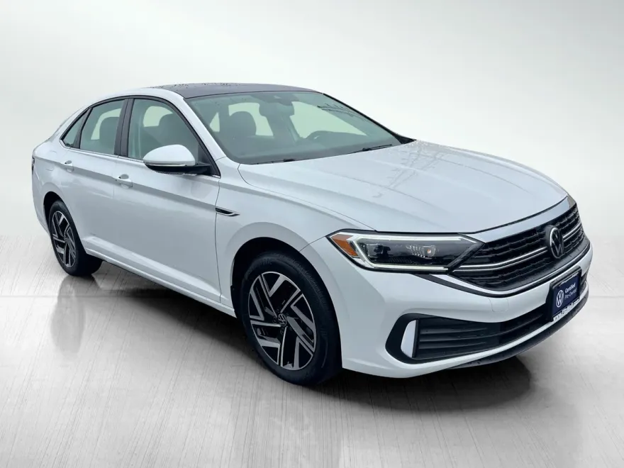 2023 Volkswagen Jetta 1.5T SEL photo 1