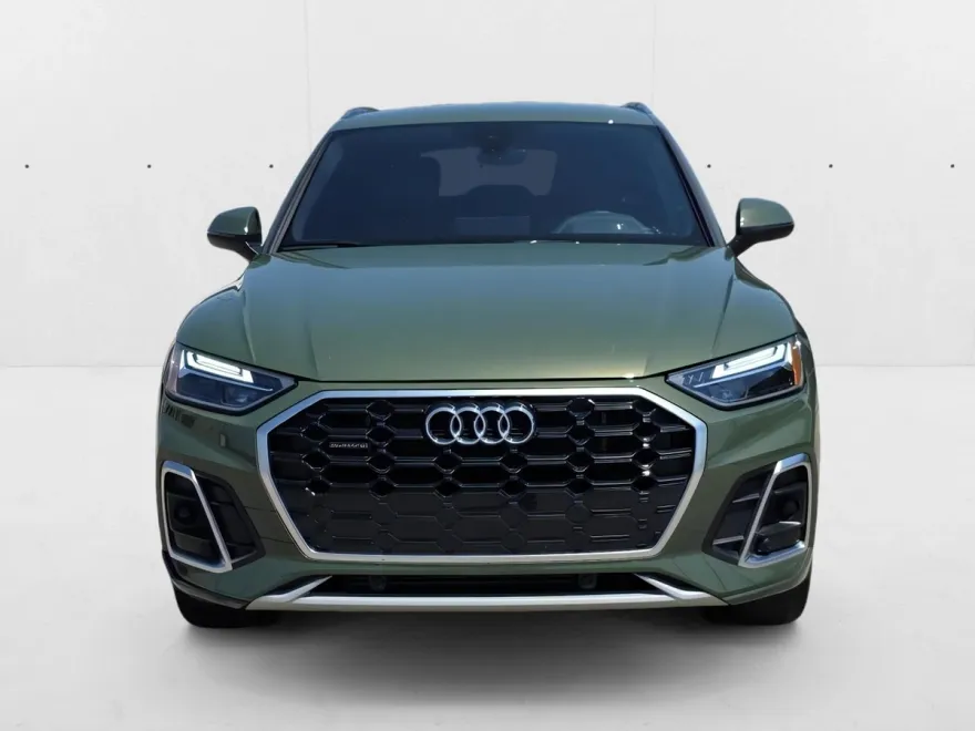 2022 Audi Q5 S line Premium photo 1