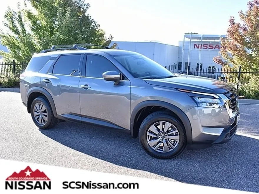 2025 Nissan Pathfinder SV photo 1