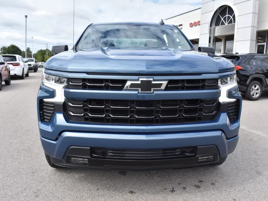 2024 Chevrolet Silverado 1500 RST photo 1