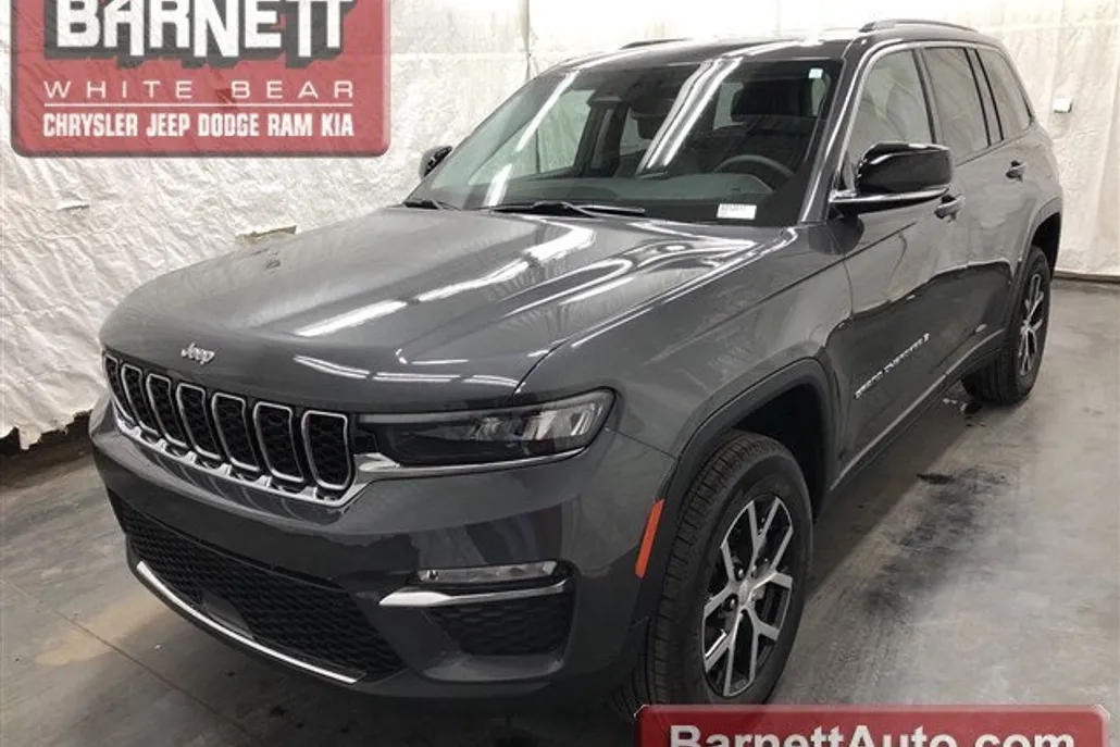 2023 Jeep Grand Cherokee Limited photo 1