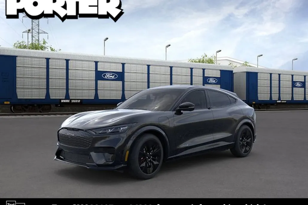 2025 Ford Mustang Mach-E GT photo 1