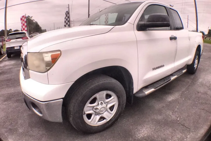 2010 Toyota Tundra Double Cab SR5 photo 1