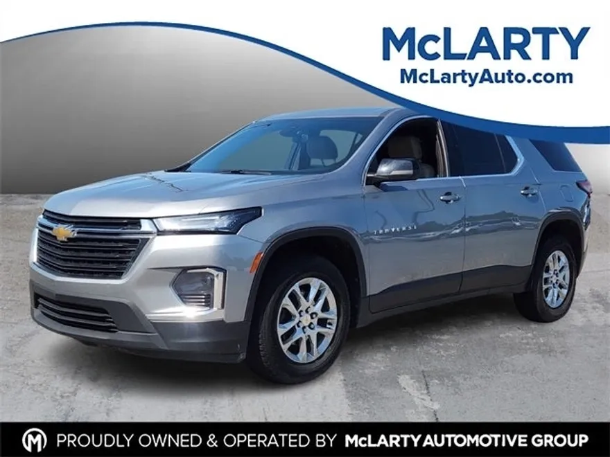 2023 Chevrolet Traverse 1LS photo 1