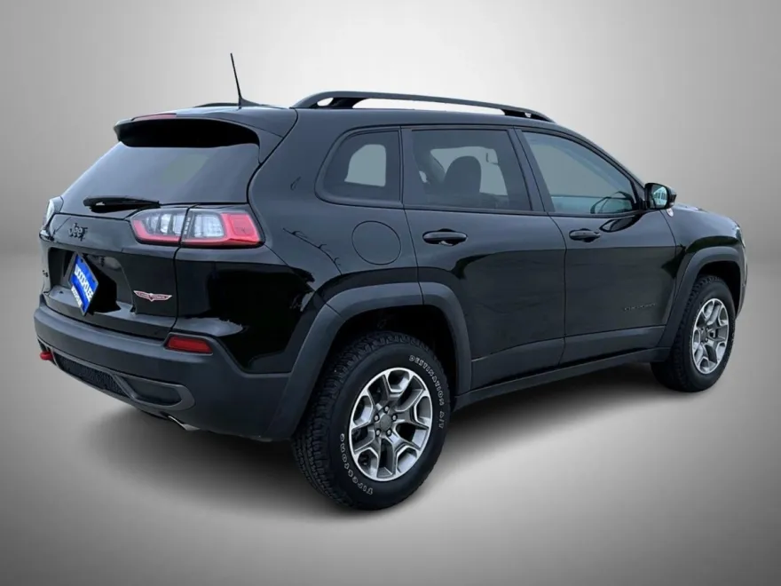2022 Jeep Cherokee Trailhawk photo 1