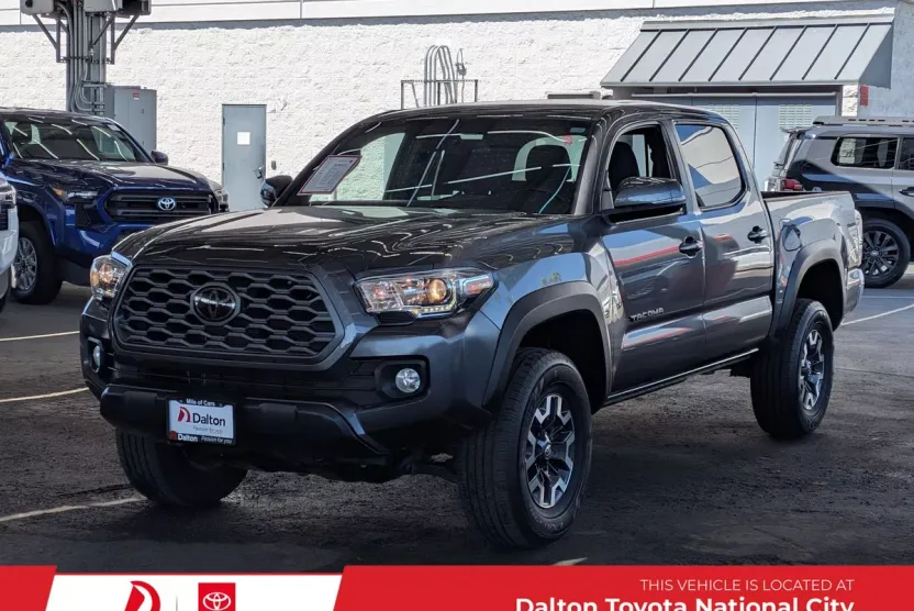 2023 Toyota Tacoma TRD photo 1