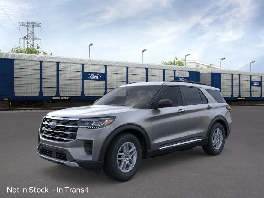 2025 Ford Explorer photo 1