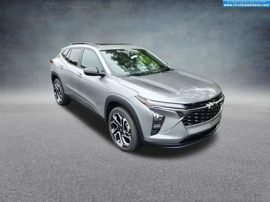 2025 Chevrolet Trax photo 1