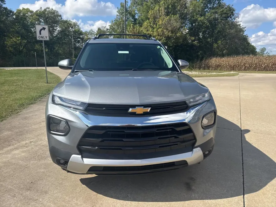 2023 Chevrolet Trailblazer LT photo 1