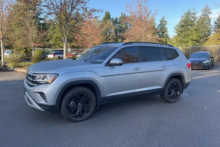 2022 Volkswagen Atlas SE Technology photo 1