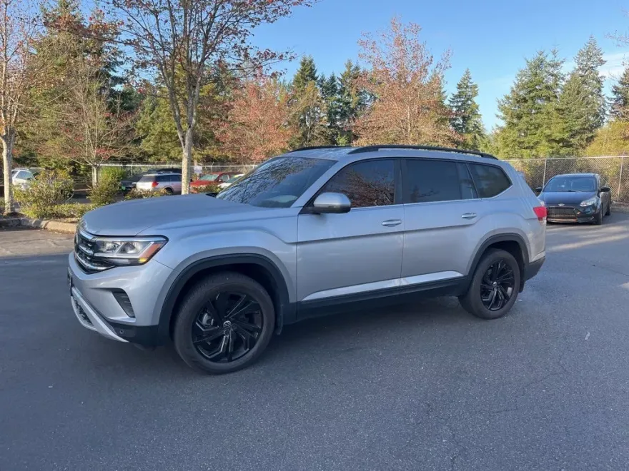 2022 Volkswagen Atlas SE Technology photo 1