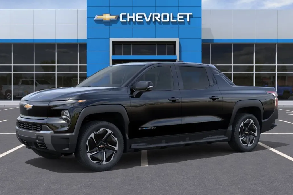 2026 Chevrolet Silverado EV LT photo 1
