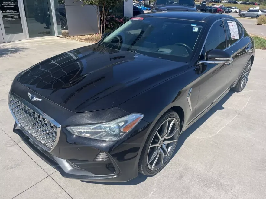 2019 Genesis G70 2.0T Advanced photo 1