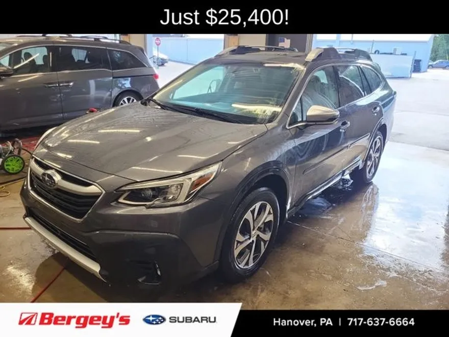 2021 Subaru Outback Touring photo 1