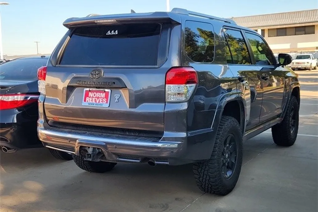 2010 Toyota 4Runner SR5 V6 photo 1
