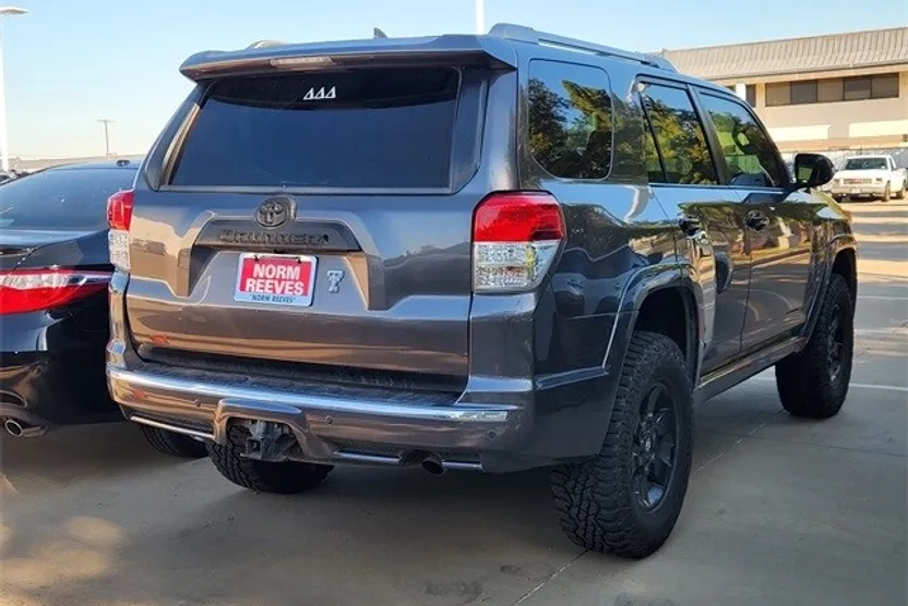 2010 Toyota 4Runner SR5 V6 photo 1