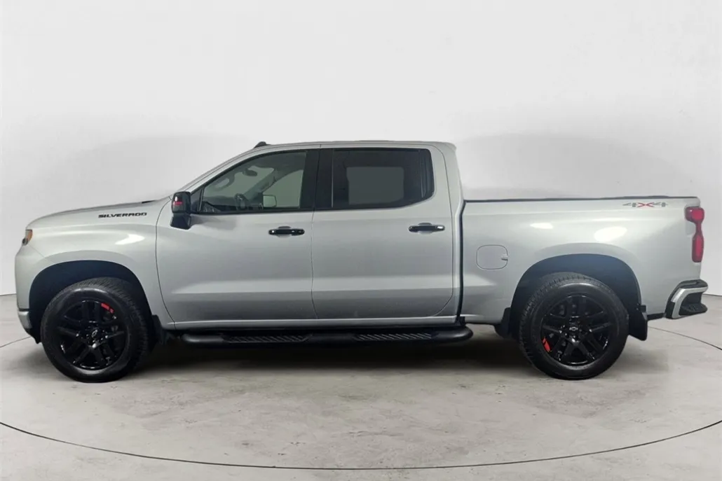 2022 Chevrolet Silverado 1500 RST photo 1