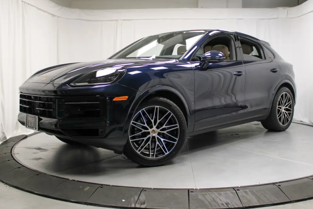 2025 Porsche Cayenne Coupe Base photo 1