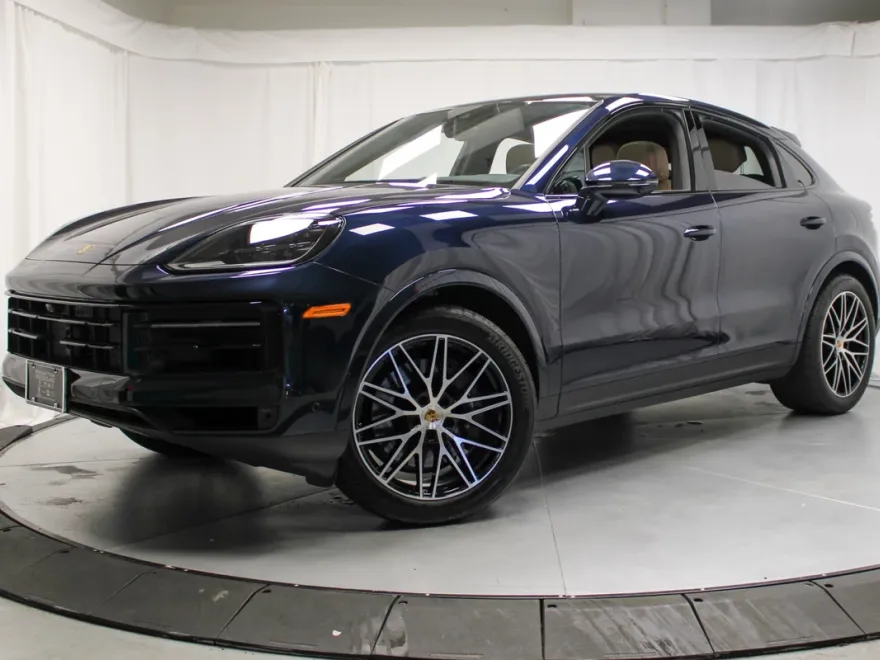 2025 Porsche Cayenne Coupe Base photo 1