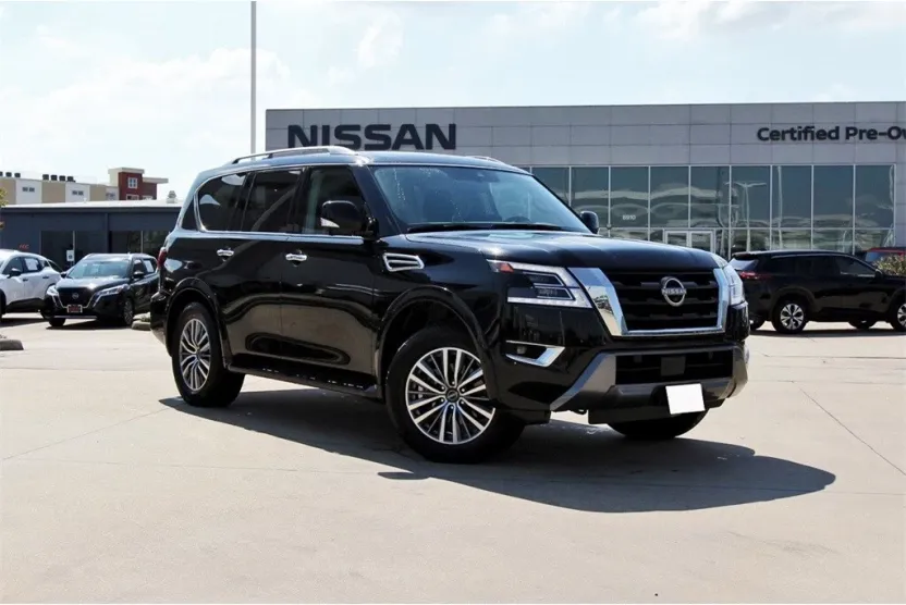 2024 Nissan Armada SL photo 1